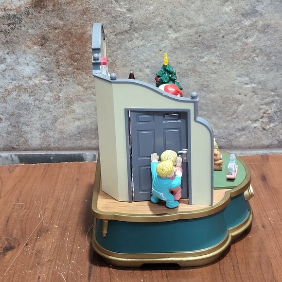 Coca Cola Musical Collection Santa Claus Music Box Lights Up 1993 - Picture 11 of 15